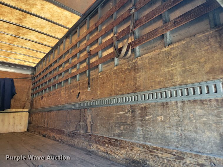 image for item JL9611 1996 International 4700  box truck