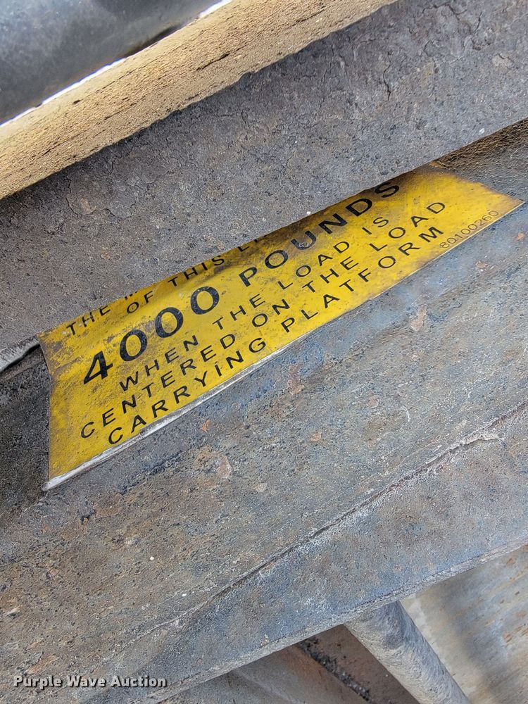 image for item JL9611 1996 International 4700  box truck