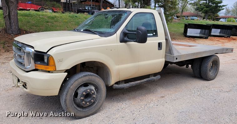 image for item JL9629 2000 Ford F450 Super Duty  flatbed truck