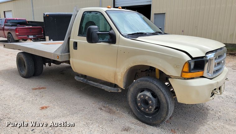 image for item JL9629 2000 Ford F450 Super Duty  flatbed truck