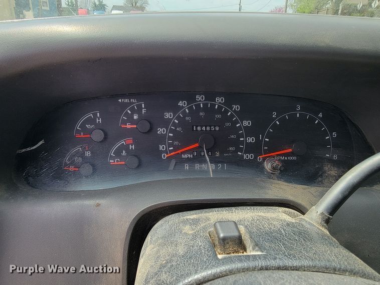 image for item JL9629 2000 Ford F450 Super Duty  flatbed truck