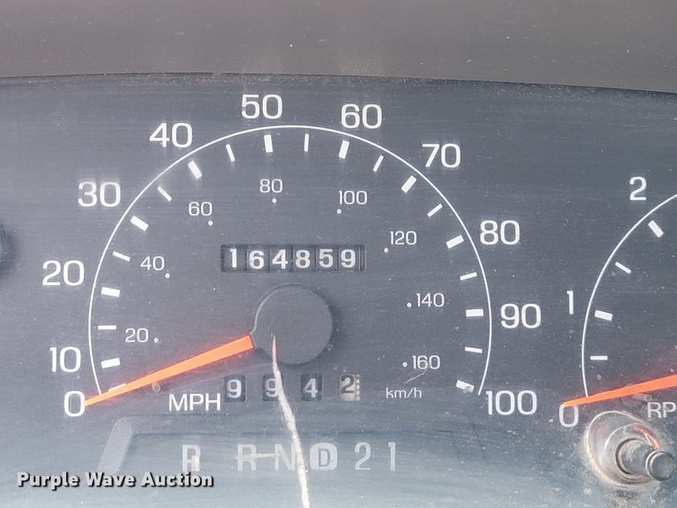 image for item JL9629 2000 Ford F450 Super Duty  flatbed truck