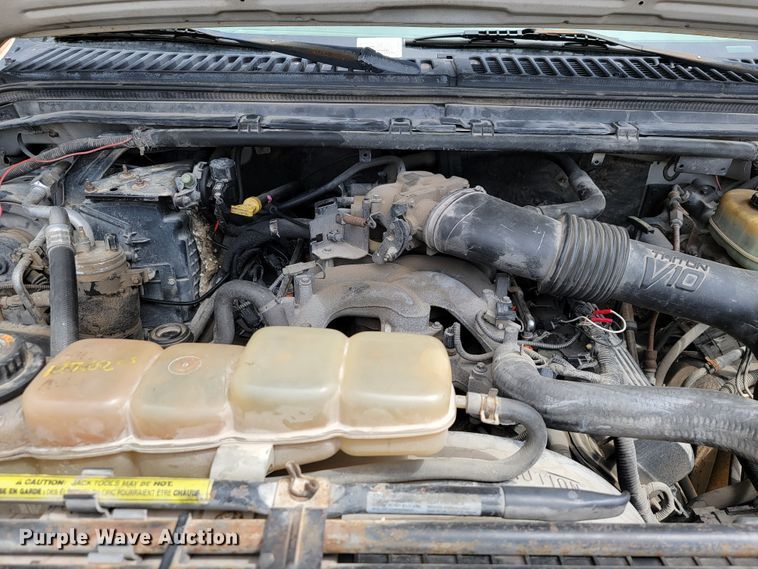 image for item JL9629 2000 Ford F450 Super Duty  flatbed truck