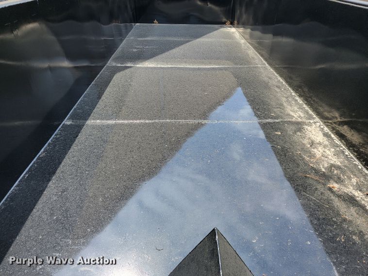 image for item JL9631 Roll-off dumpster