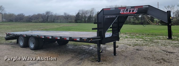 image for item JL9648 2021 Elite  equipment trailer