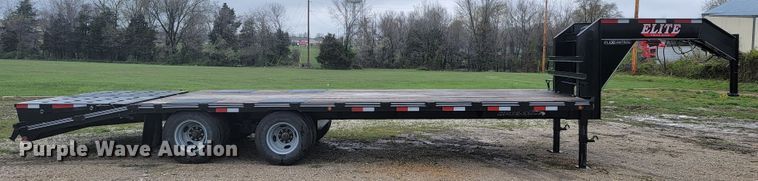 image for item JL9648 2021 Elite  equipment trailer