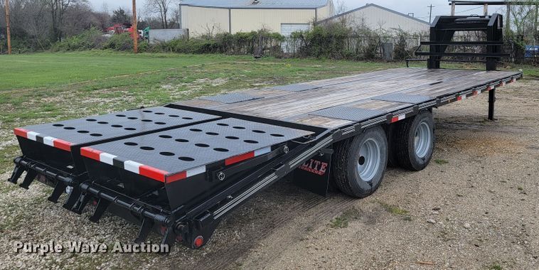 image for item JL9648 2021 Elite  equipment trailer