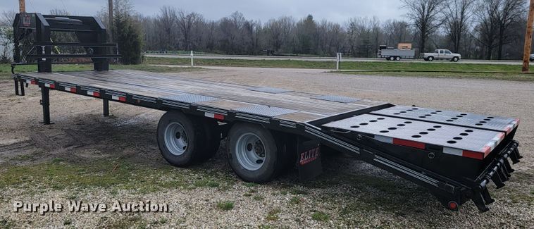 image for item JL9648 2021 Elite  equipment trailer