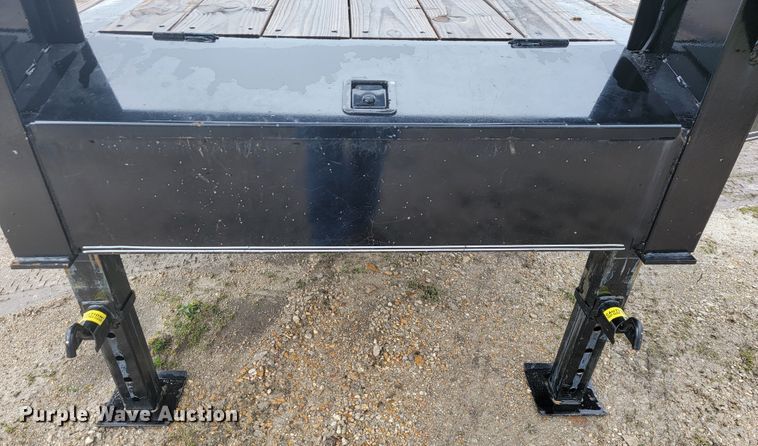 image for item JL9648 2021 Elite  equipment trailer