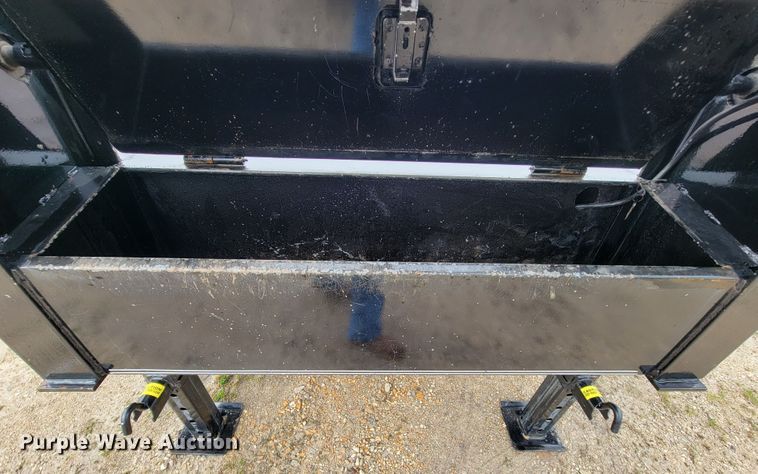 image for item JL9648 2021 Elite  equipment trailer