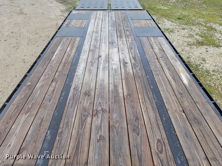 image for item JL9648 2021 Elite  equipment trailer