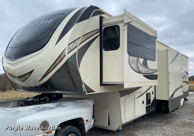 image for item JN9253 2018 Grand Design Solitude  camper