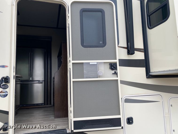 image for item JN9253 2018 Grand Design Solitude  camper