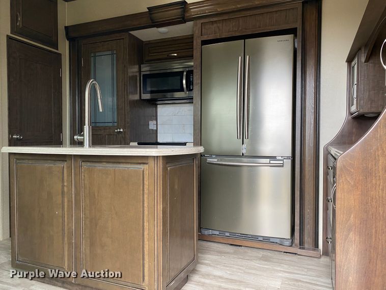 image for item JN9253 2018 Grand Design Solitude  camper