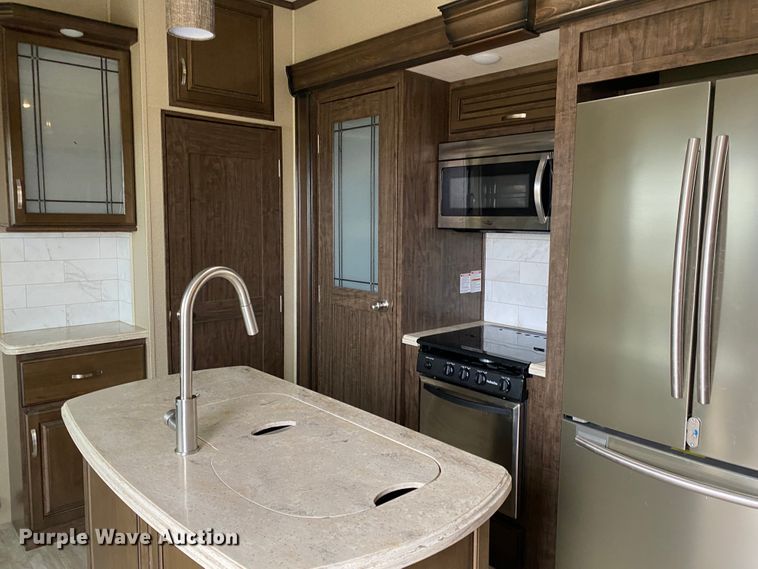 image for item JN9253 2018 Grand Design Solitude  camper