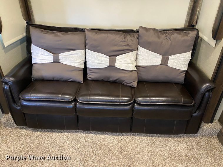 image for item JN9253 2018 Grand Design Solitude  camper