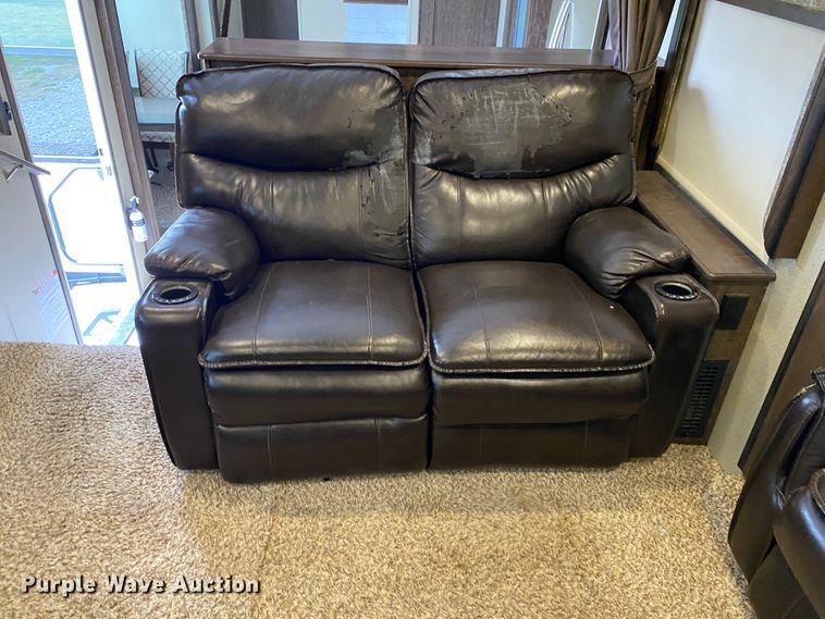 image for item JN9253 2018 Grand Design Solitude  camper