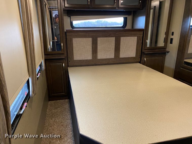 image for item JN9253 2018 Grand Design Solitude  camper