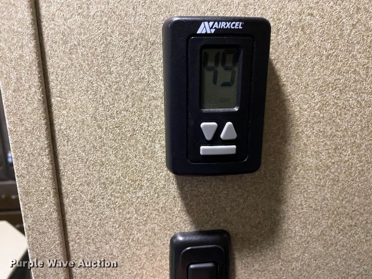 image for item JN9253 2018 Grand Design Solitude  camper