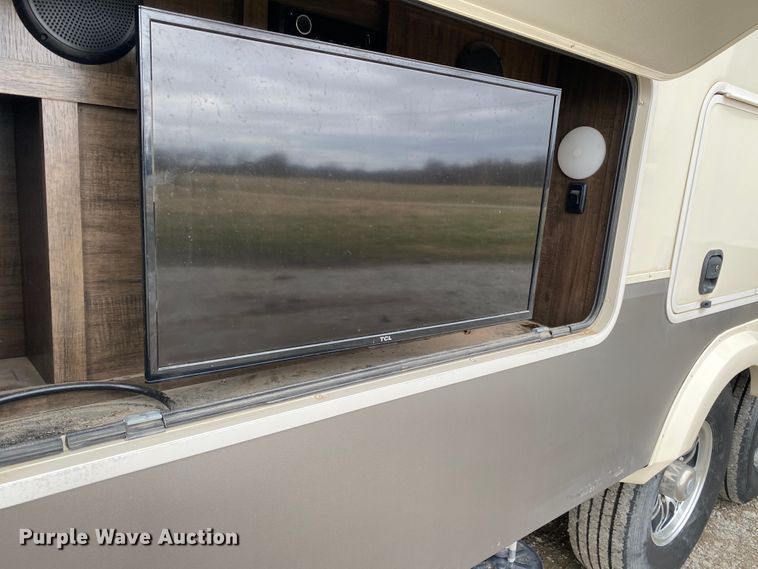 image for item JN9253 2018 Grand Design Solitude  camper