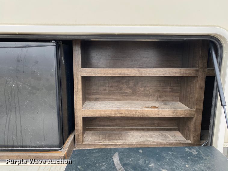 image for item JN9253 2018 Grand Design Solitude  camper