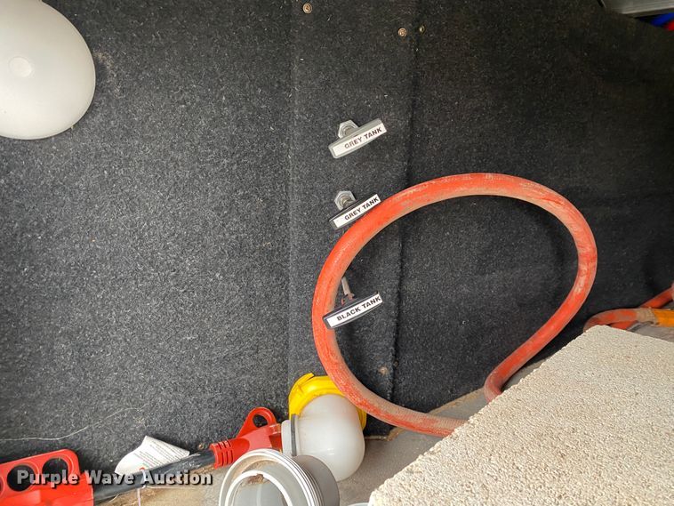 image for item JN9253 2018 Grand Design Solitude  camper