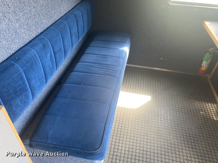 image for item JN9259 1997 GMC T6500  box truck