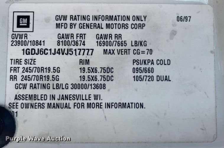 image for item JN9259 1997 GMC T6500  box truck