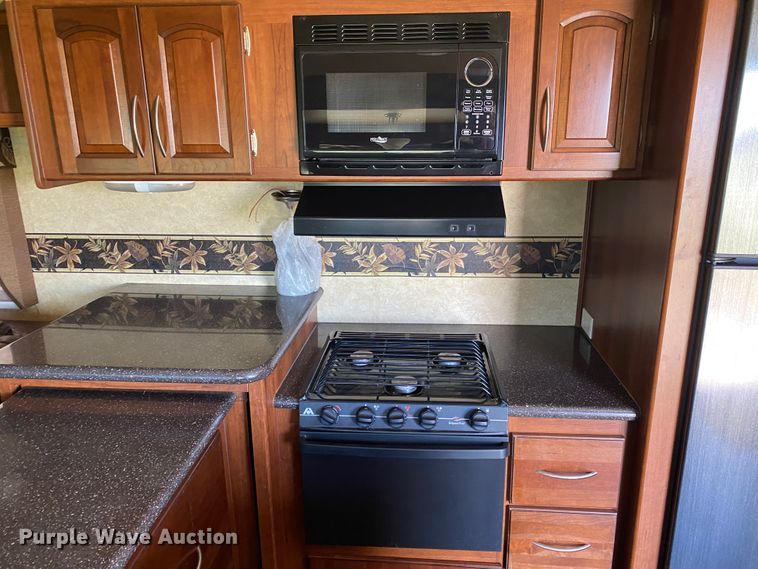 image for item JN9274 2013 Forest River Crusader  camper