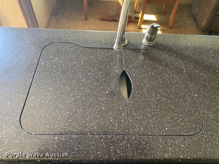 image for item JN9274 2013 Forest River Crusader  camper