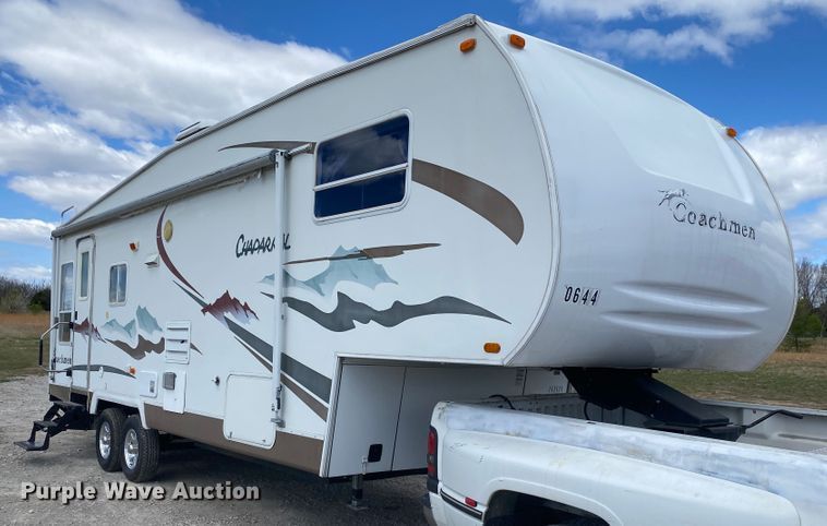 image for item JN9278 2005 Coachmen Chaparral  camper