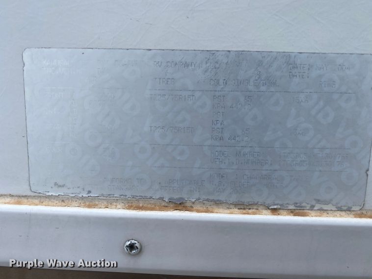 image for item JN9278 2005 Coachmen Chaparral  camper