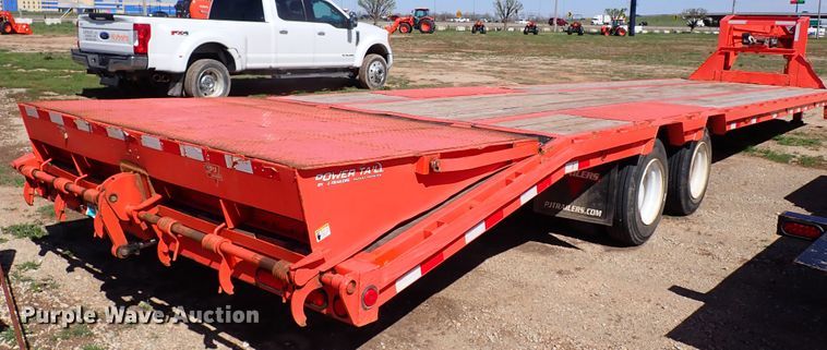 image for item JO9549 2020 PJ Trailers L3362  equipment trailer