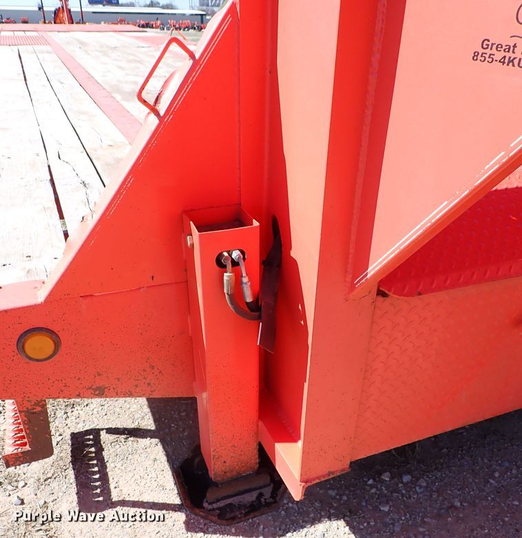 image for item JO9549 2020 PJ Trailers L3362  equipment trailer