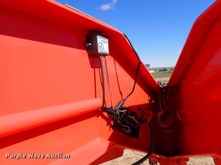 image for item JO9549 2020 PJ Trailers L3362  equipment trailer