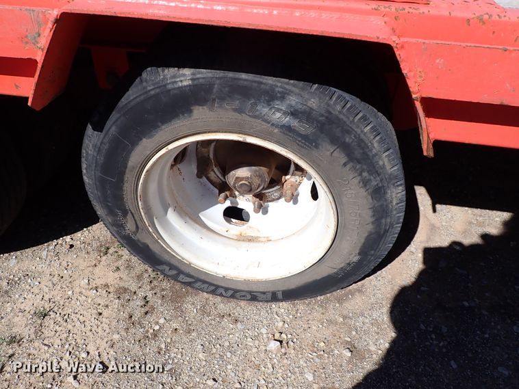 image for item JO9549 2020 PJ Trailers L3362  equipment trailer