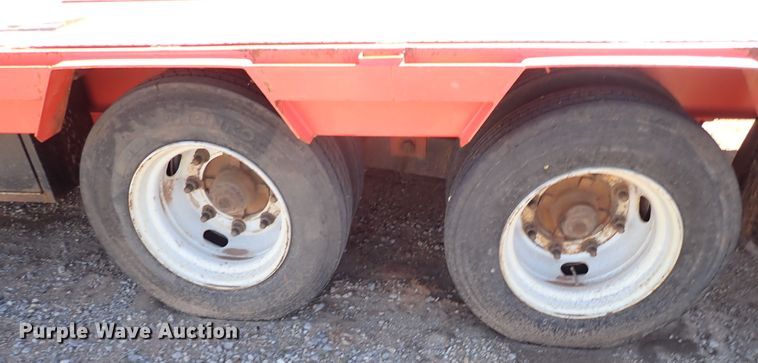 image for item JO9549 2020 PJ Trailers L3362  equipment trailer