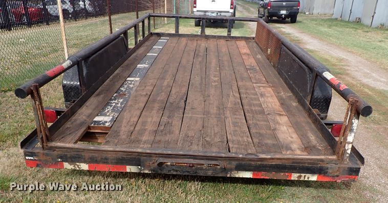 image for item JO9568 2006 Top Hat  utility trailer