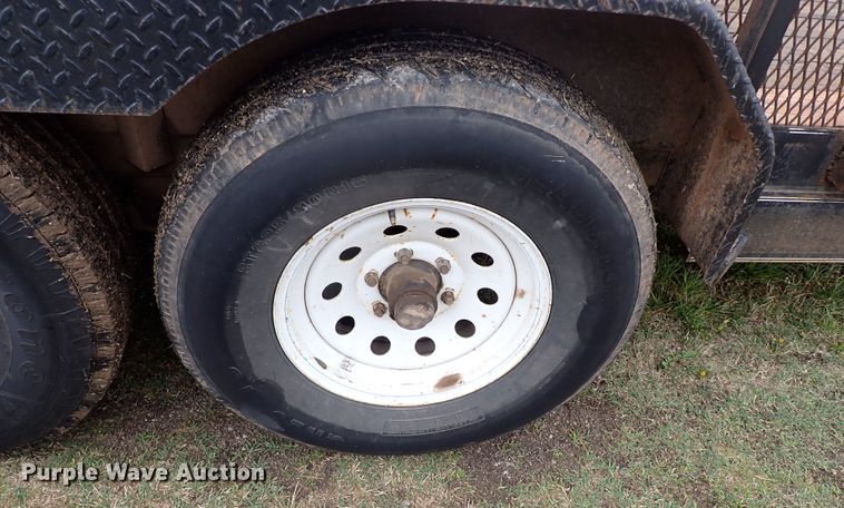 image for item JO9568 2006 Top Hat  utility trailer