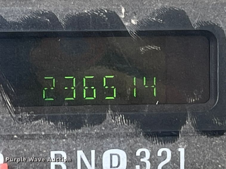 image for item JQ9044 2005 Ford F450 Super Duty  truck cab and chassis