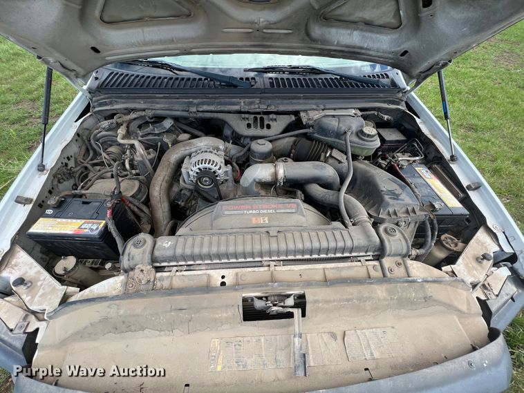 image for item JQ9044 2005 Ford F450 Super Duty  truck cab and chassis