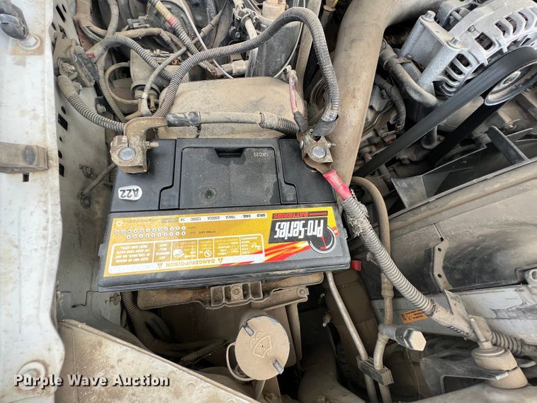 image for item JQ9044 2005 Ford F450 Super Duty  truck cab and chassis