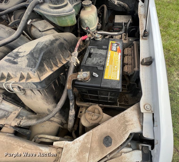 image for item JQ9044 2005 Ford F450 Super Duty  truck cab and chassis