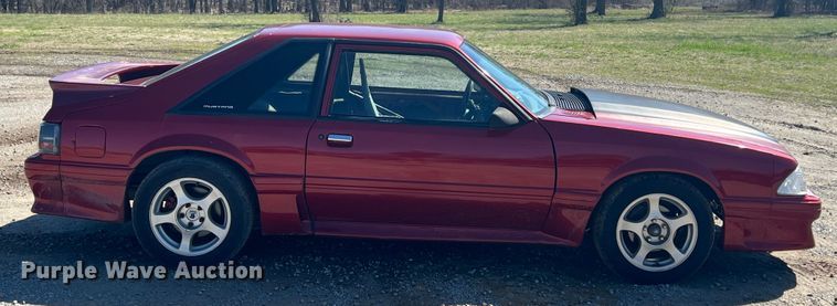 image for item JQ9065 1987 Ford Mustang GT