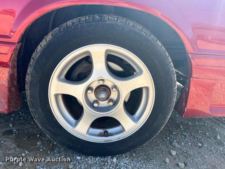 image for item JQ9065 1987 Ford Mustang GT