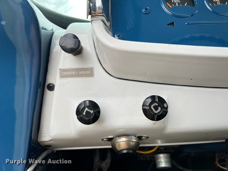 image for item JQ9067 1965 Dodge D100  pickup truck