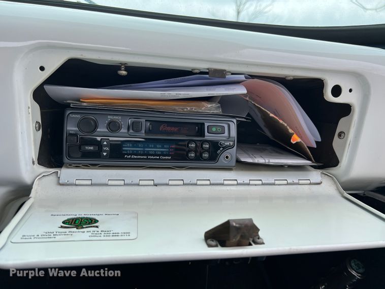 image for item JQ9067 1965 Dodge D100  pickup truck