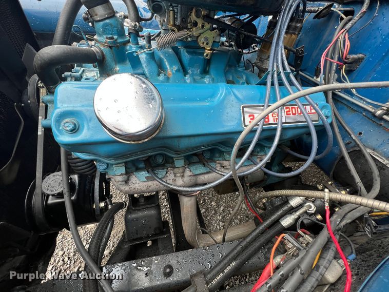 image for item JQ9067 1965 Dodge D100  pickup truck