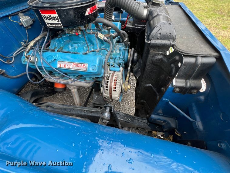 image for item JQ9067 1965 Dodge D100  pickup truck