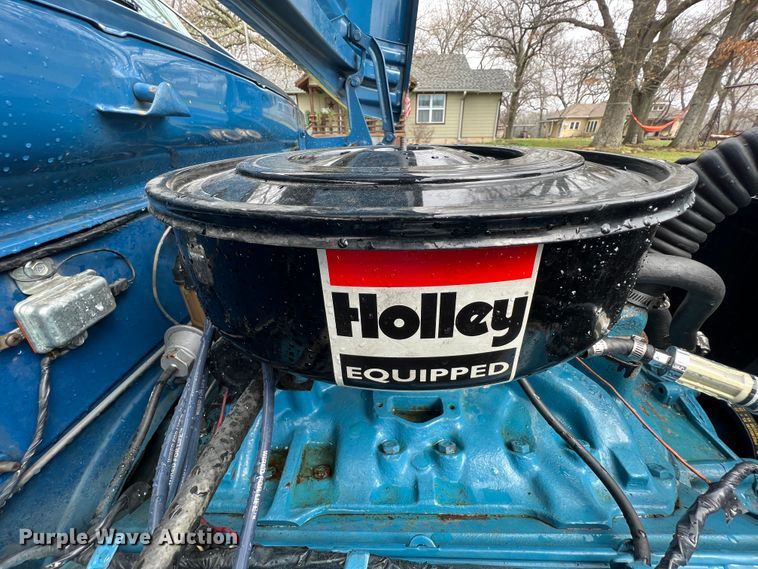 image for item JQ9067 1965 Dodge D100  pickup truck